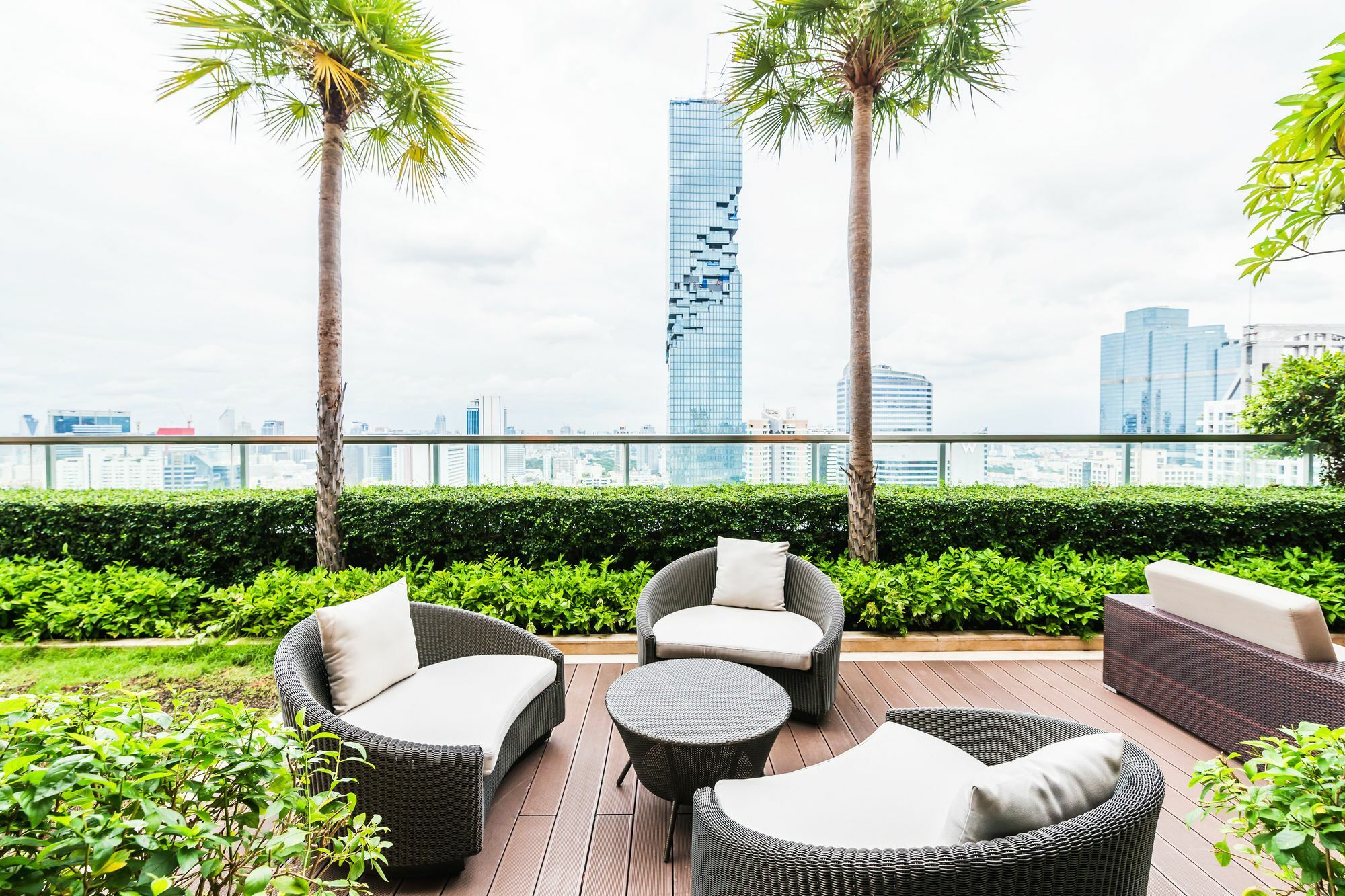 The Address Sathorn By Favstay Бангкок Экстерьер фото