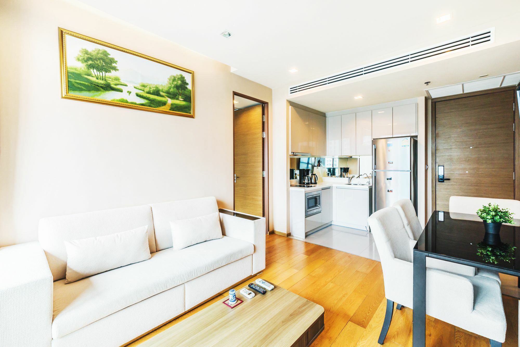 The Address Sathorn By Favstay Бангкок Экстерьер фото