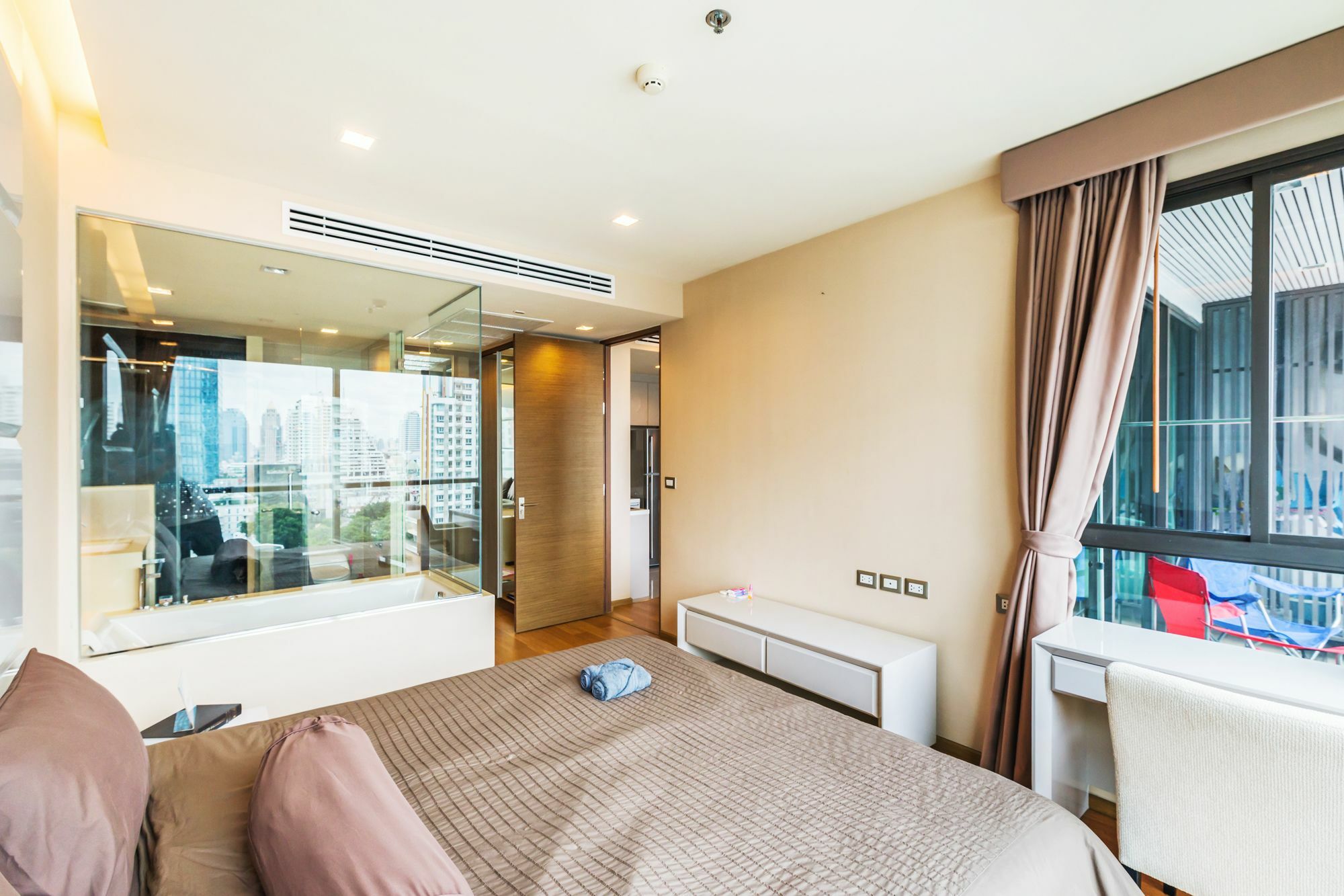 The Address Sathorn By Favstay Бангкок Экстерьер фото